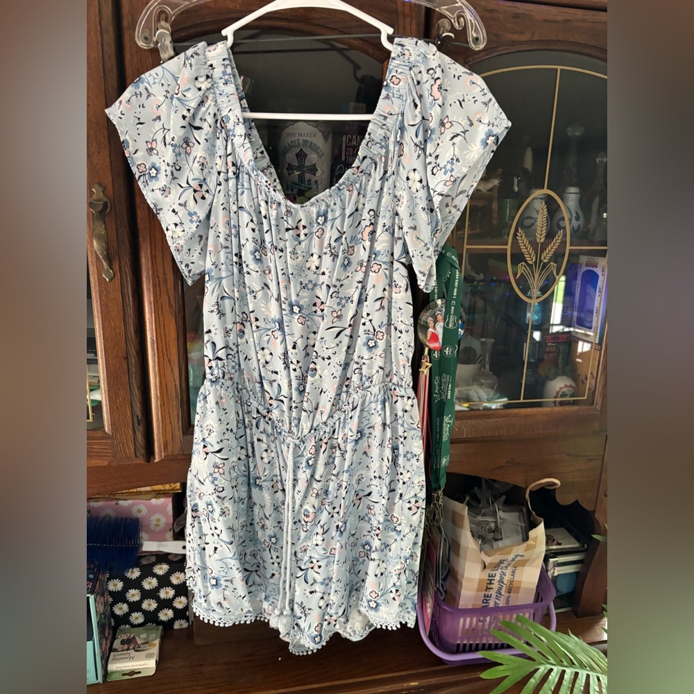 Light Blue Floral Women’s Short Sleeve Romper